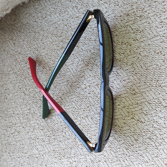 Gucci Sunglasses - Picture 2 of 5